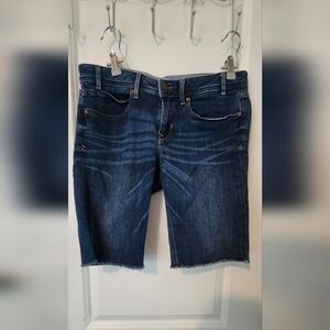Gap Jeans Bermuda  Shorts Manufactured Raw Hem Size 29/8